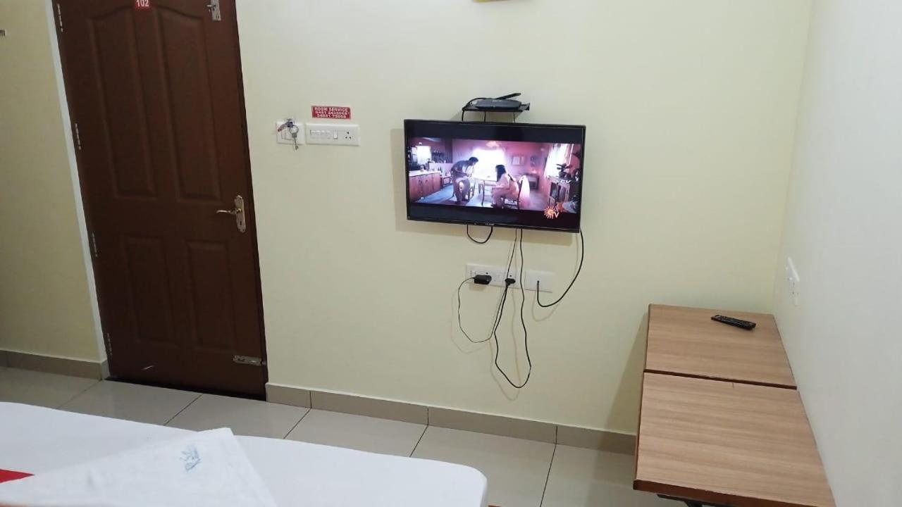 Отель Sethu Residency Диндуккал Экстерьер фото